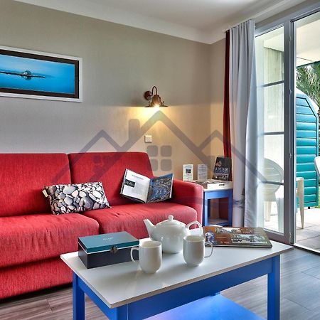 Localise - A06 - Entierement De Plain-Pied Avec Petite Vue Mer - Donnant Sur La Piscine Et Le Jardin - Wifi Inclus - Draps Inclus - Guilvinec Esterno foto