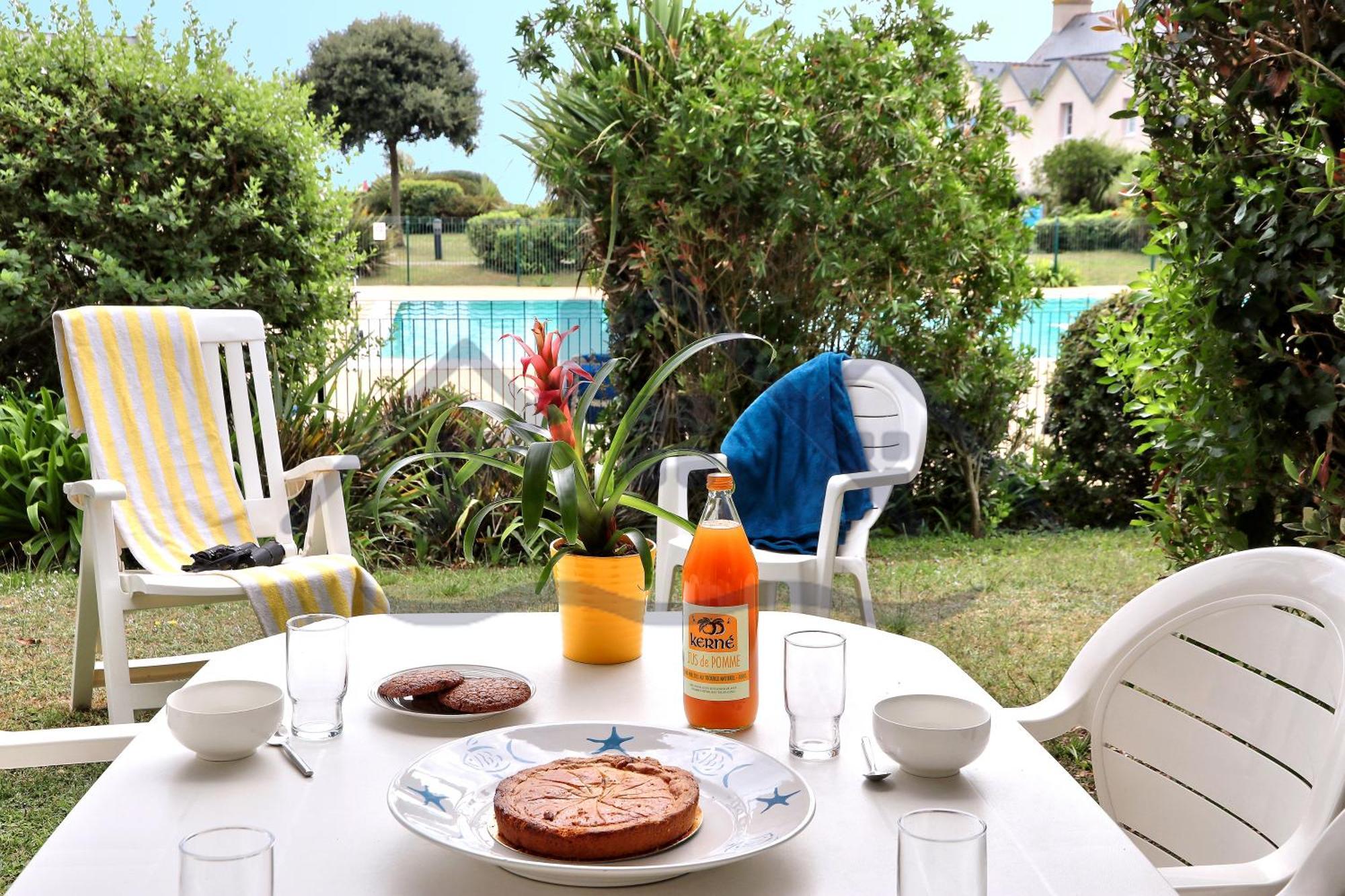 Localise - A06 - Entierement De Plain-Pied Avec Petite Vue Mer - Donnant Sur La Piscine Et Le Jardin - Wifi Inclus - Draps Inclus - Guilvinec Esterno foto